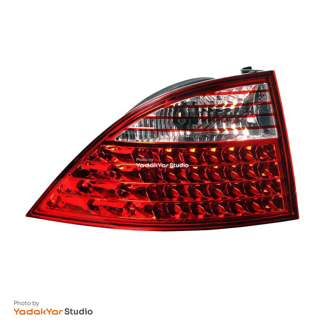 چراغ سورن عقب چپ روی گلگیر سراج نور توس