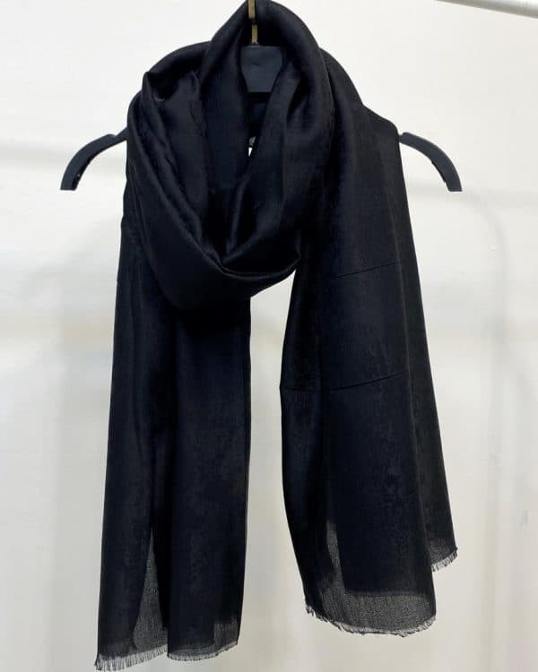 شال مشکی پتینه