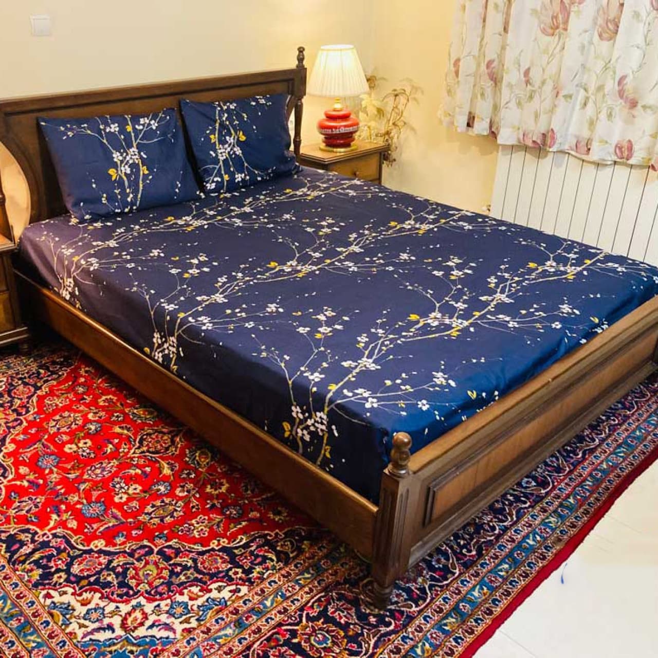 سرویس روتختی مدل کشدار طرح زنبق ۲ نفره ۳ تیکه کد ۱۸۰