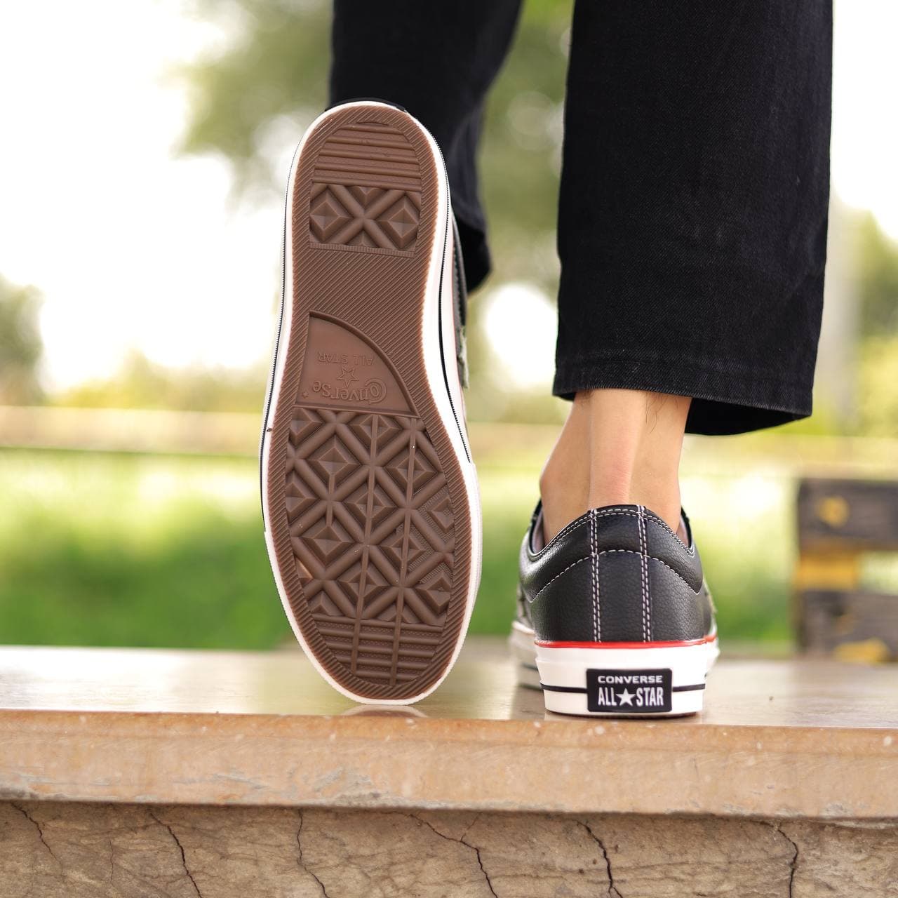 کتونی کامورس مشکی سفید مردانه