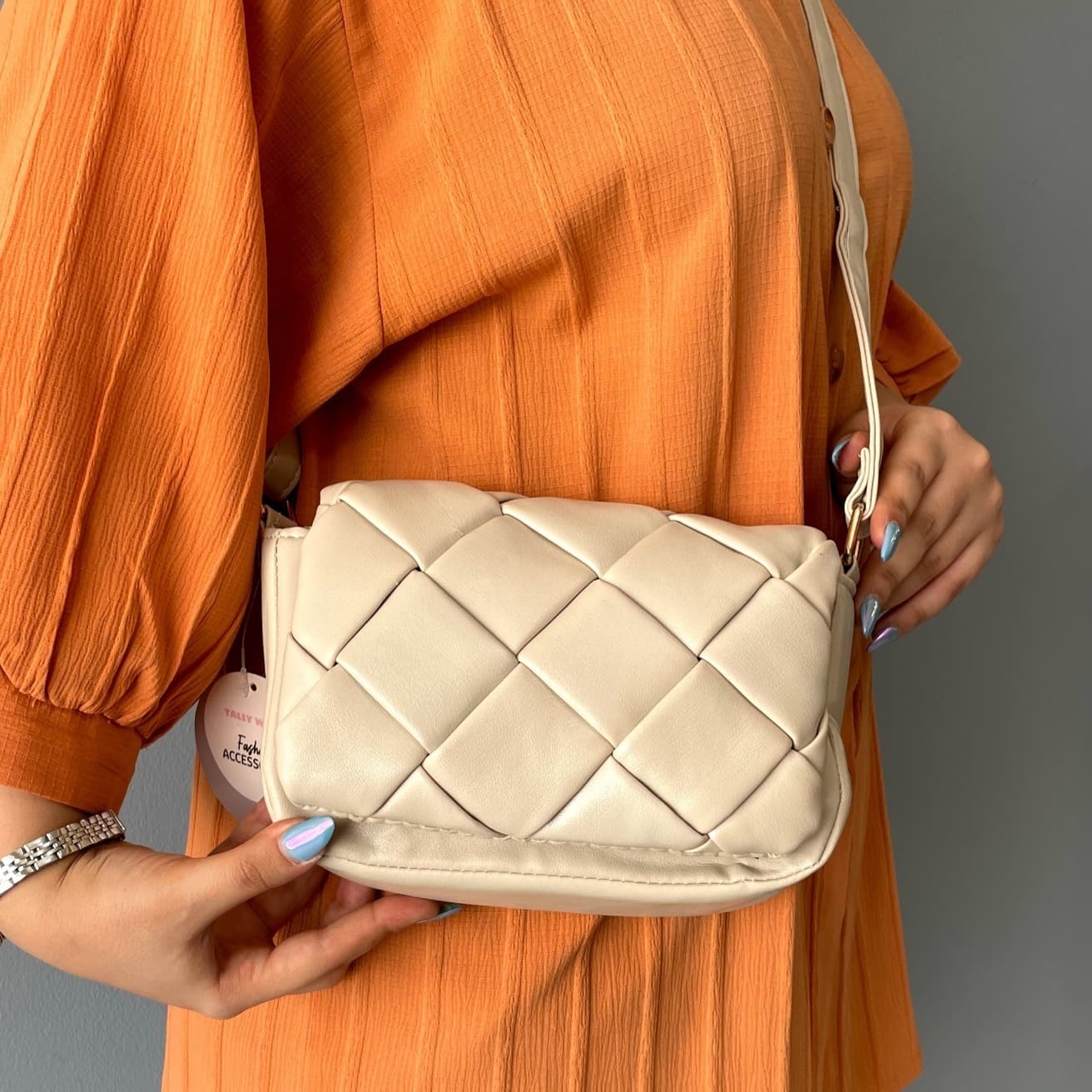 کیف دوشی زنانه برند Accessories