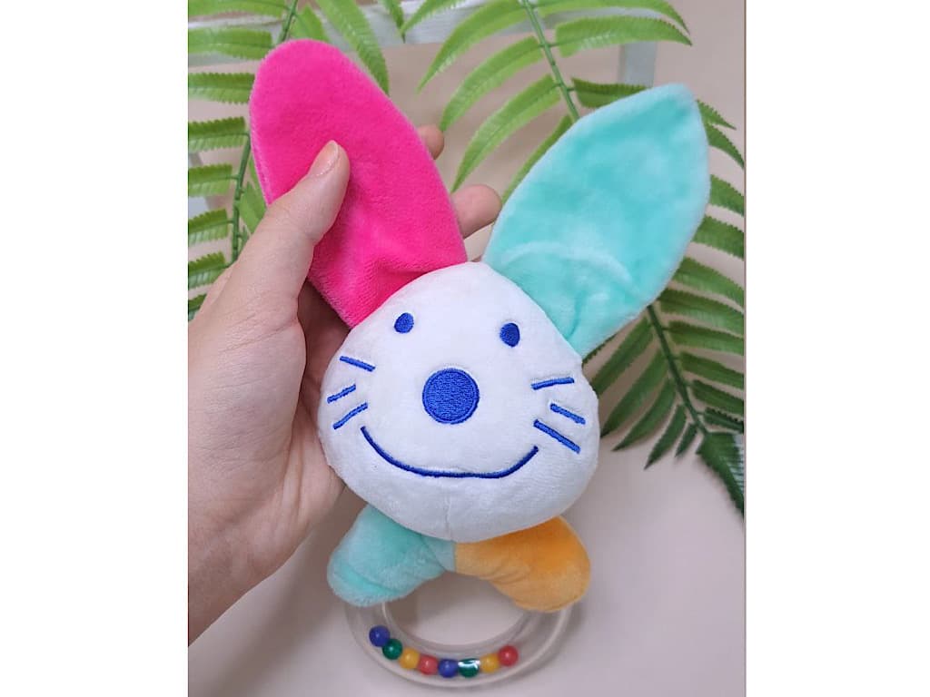 جغجغه دستی طرح خرگوش با گوش های صدا مشمایی