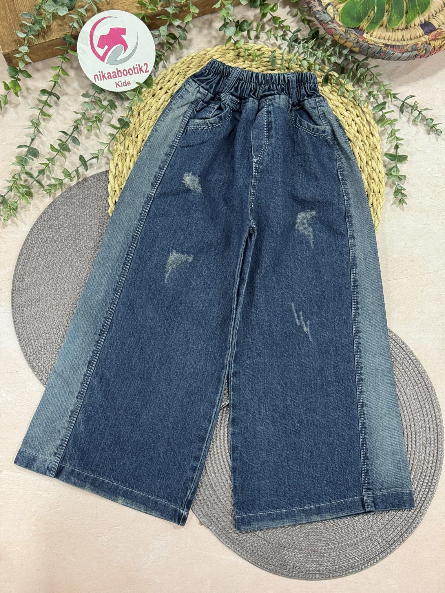 شلوار شافل آبی بغل سایه