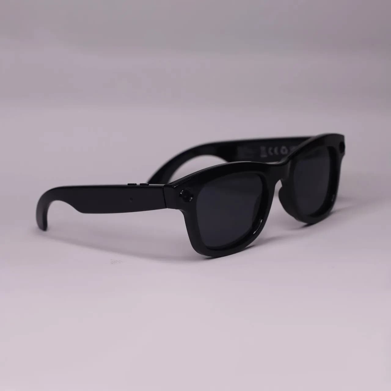 عینک هوشمند دوربین دار مدل M01