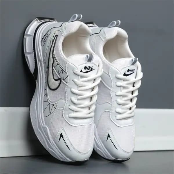 کتونی اسپرت نایک سفید زیره مشکی RADIX