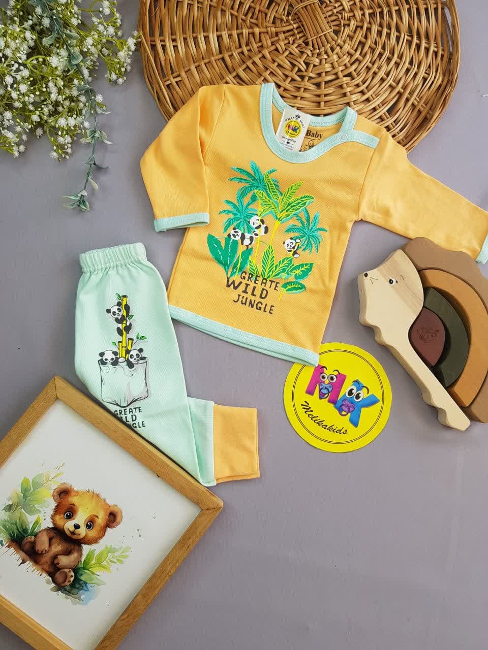 بلوزشلوار مخمل توکرکی طرح تدی برجسته شکلاتی نوزادی و کودک کد 173173