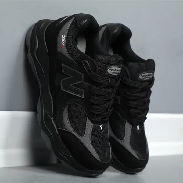 کتونی اسپرت نیوبالانس 2002R مشکی