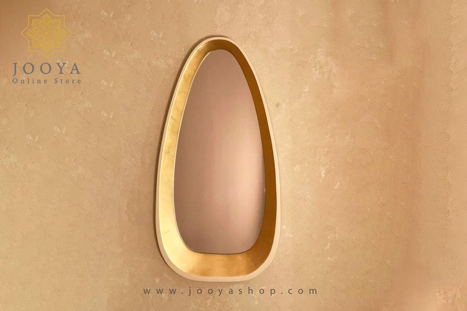 آیینه لورا (چوب)