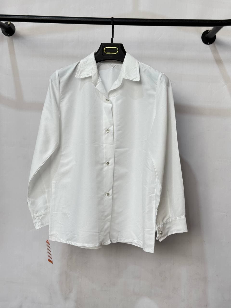 شومیز دکمه طلایی سفید کد 7486