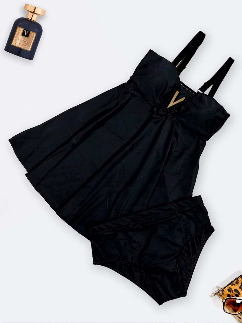 مایو دامنی زنانه شیک و خاص پسند طرح V مشکی رنگ شهره ( Shohreh ) دو تیکه