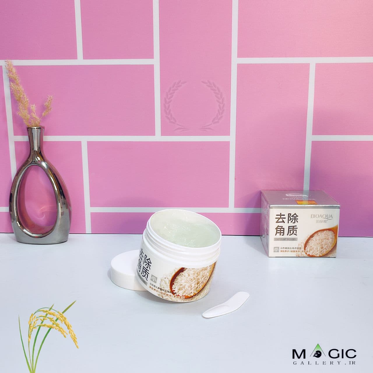 اسکراب برنج بیوآکوا | لایه‌ بردار ملایم با دانه‌ های میکرواسکراب و عصاره برنج