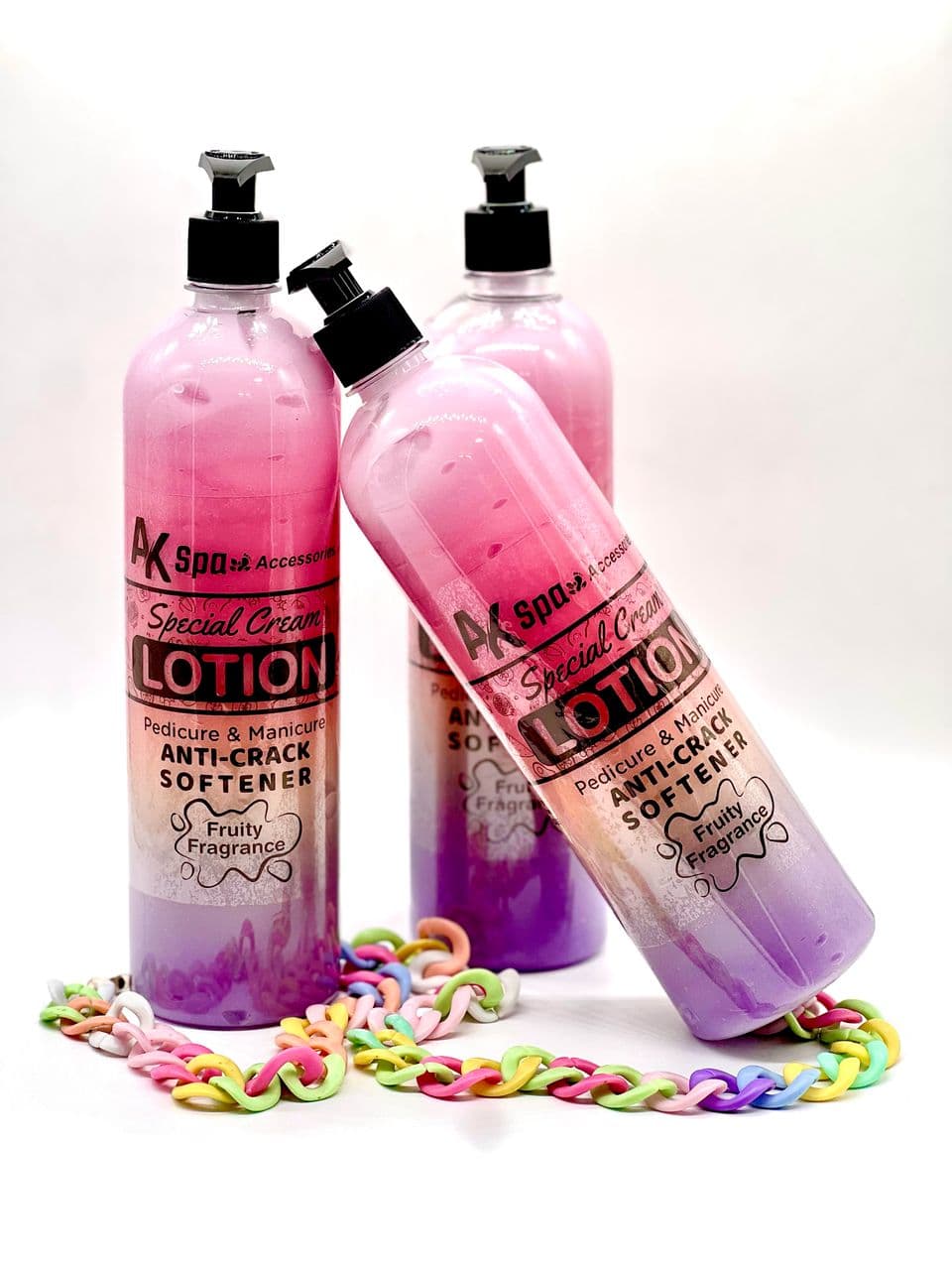 لوسیون / کرم نرم کننده و ضد ترک اسپشیال 1000 گرمی ای کا AK پدیکور