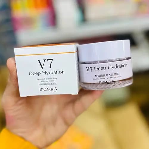 کرم آبرسان و روشن کننده پوست ویتامینه V7 بیوآکوا