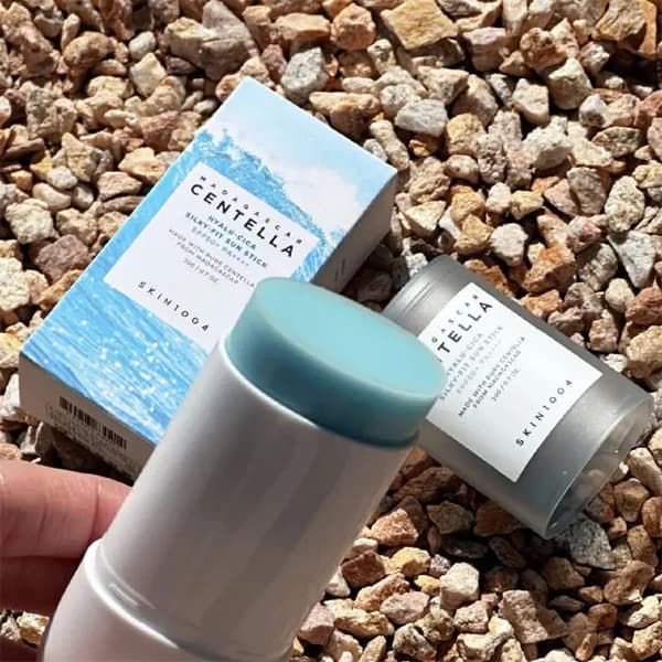 ضد آفتاب استیکی سنتلا