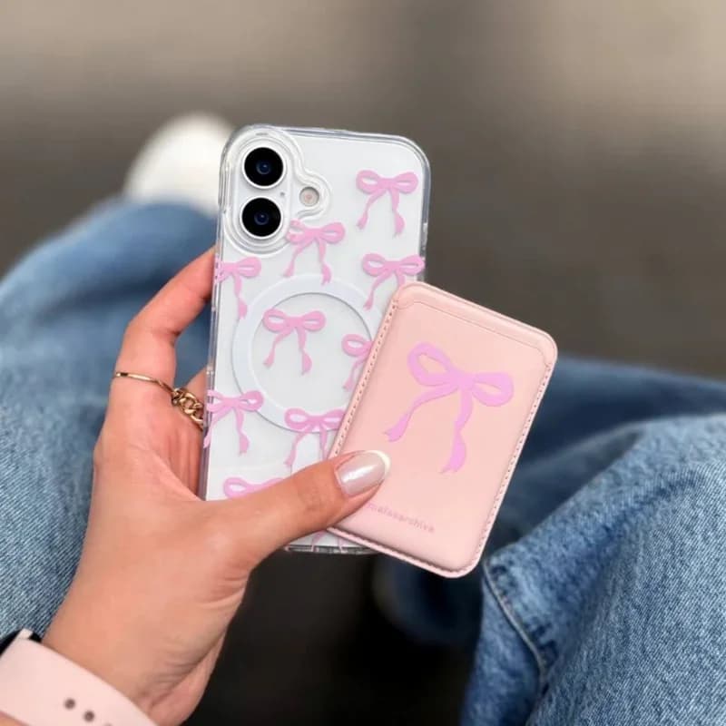 گارد گوشی آیفون پاپیون صورتی شفاف مگ سیف + ولت چرم