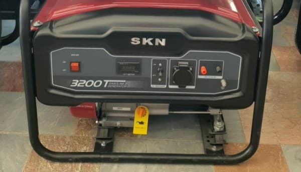 موتور برق بنزینی 2.8کیلووات مدل 3200 SKN