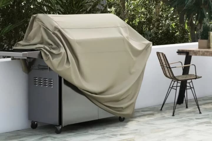 کاور باربیکیو با برزنت ضد اب و ضد افتاب در ابعاد سفارشی. روکش کاور باربیکیو قیمت از 400 تومن به بالا