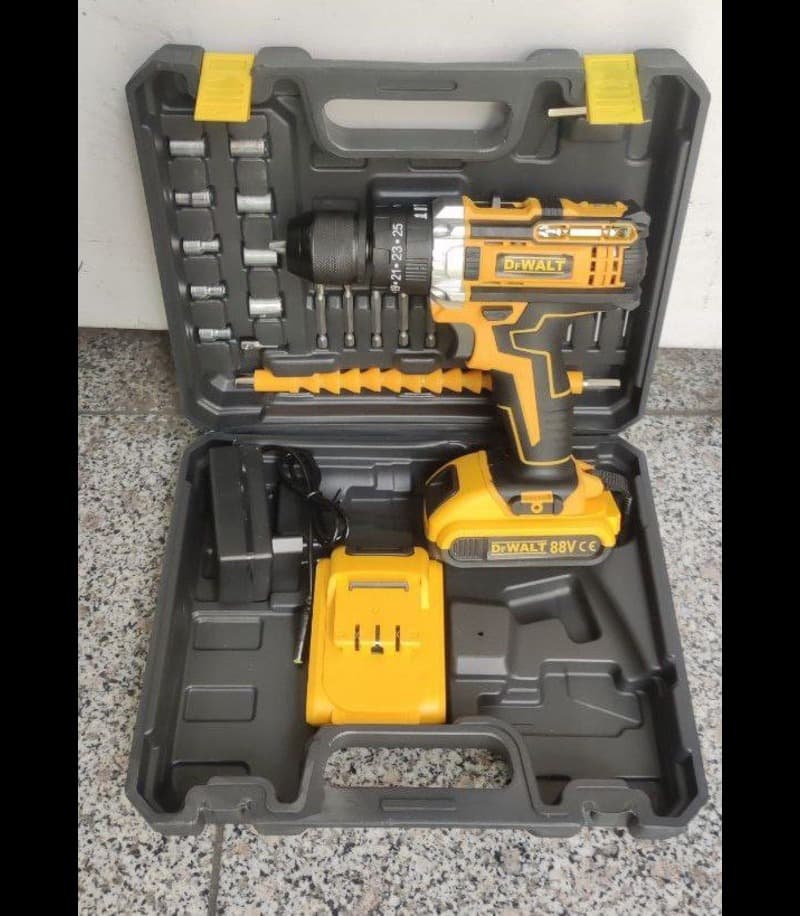 دریل شارژی پیچ گوشتی شارژی 48 ولت چکشی سه نظام فلزی طرح دیوالت مدل 48mb