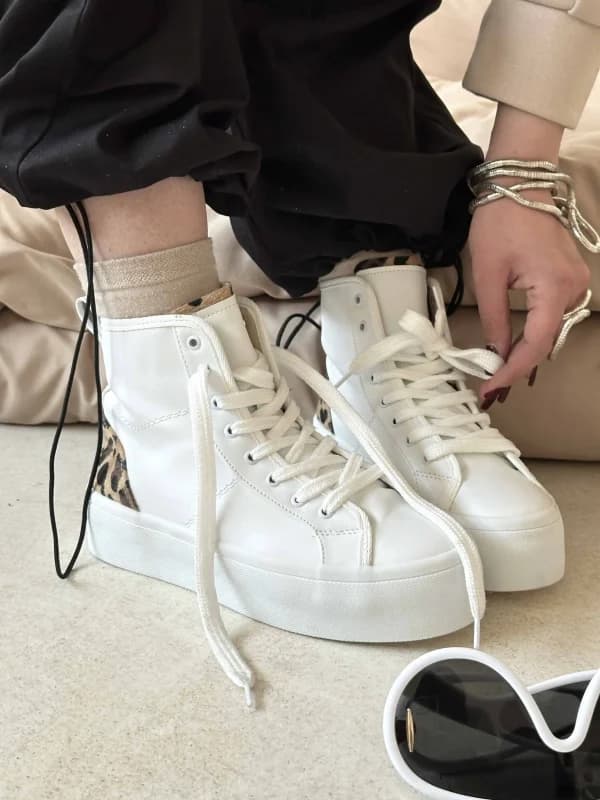 کتونی ساقدار پاشنه