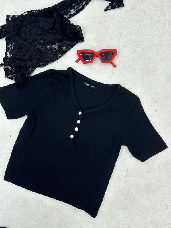 تاپ دکمه دار Sinsay