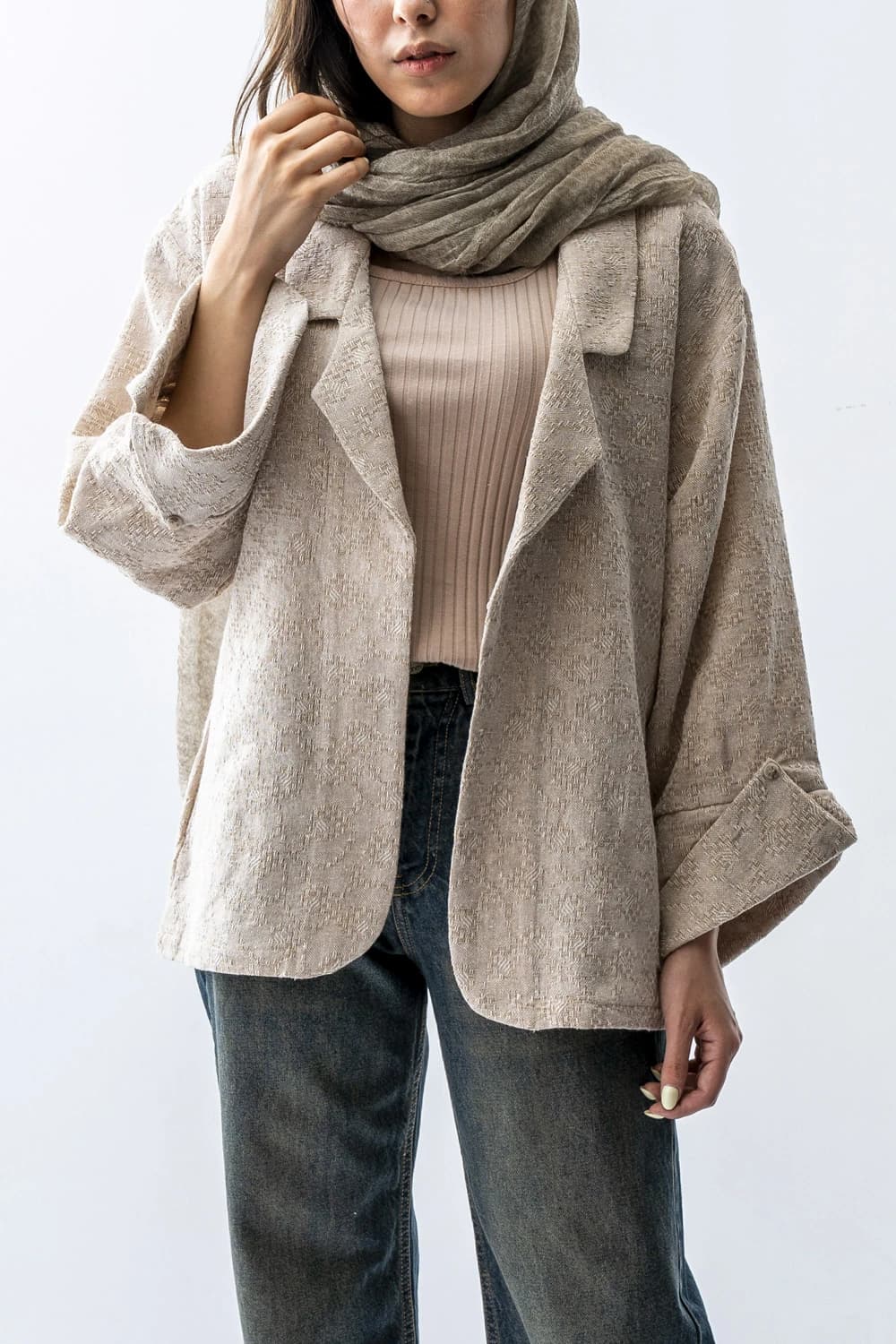 مانتو یقه برگردان ژاکارد چاکدار زنانه