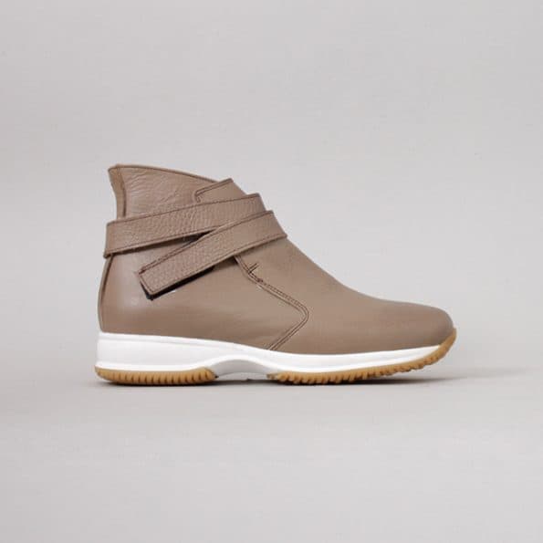 بوت اسپرت زنانه کد 4425