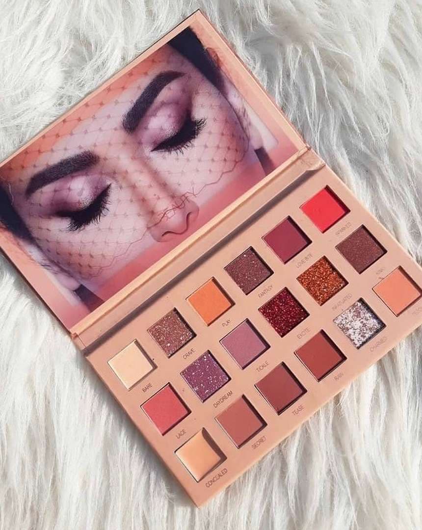 پالت سایه نوود هدی بیوتی