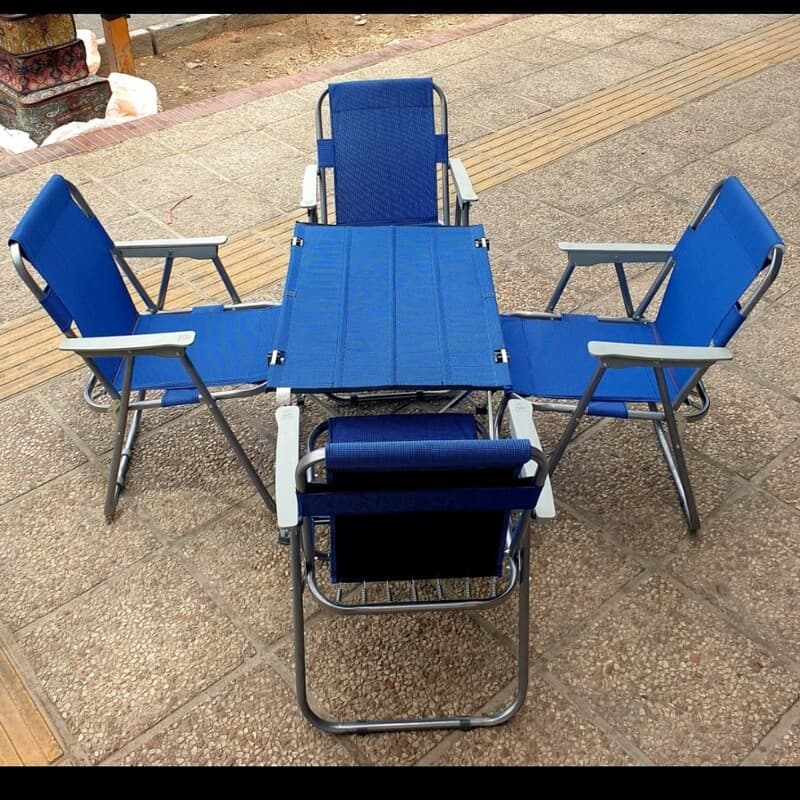 ست چهار نفره میز و صندلی فوم دار با مفتول زیر و نوار کف و پشت با دسته های محکم و جالیوانی دار