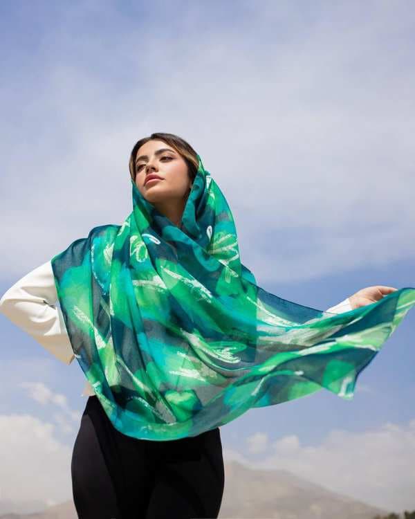 شال زنانه نخی سبز آماهی Amahi طرح هاوایی کد AA401