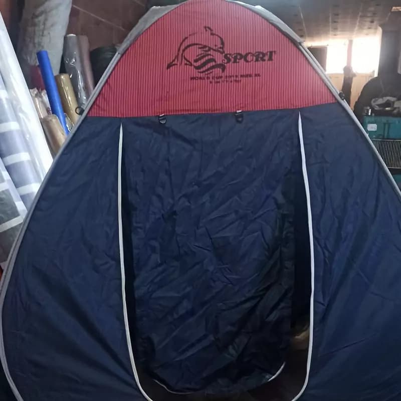 چادر مسافرتی هشت نفر جنس زد آب برنو (پس کرایه)