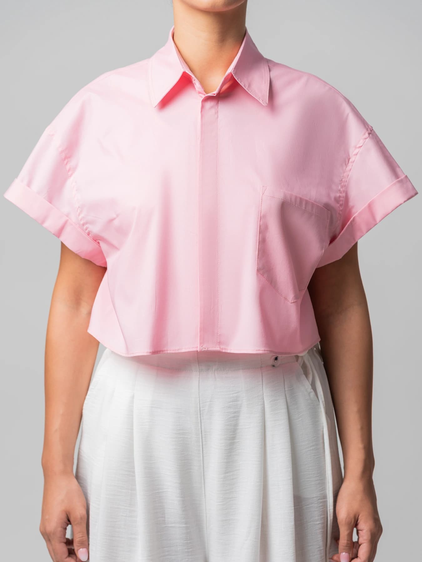 شومیز صورتی کراپ آستین پاکتی پوپلین