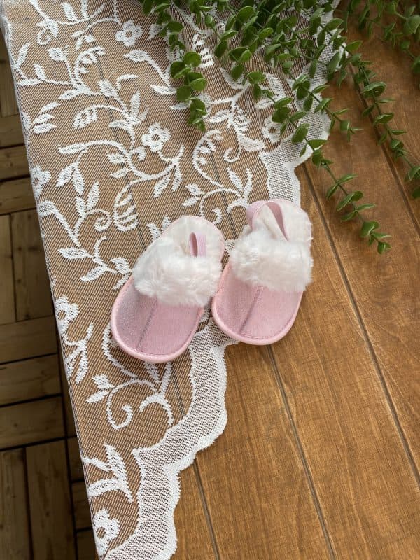 پاپوش آگ صورتی