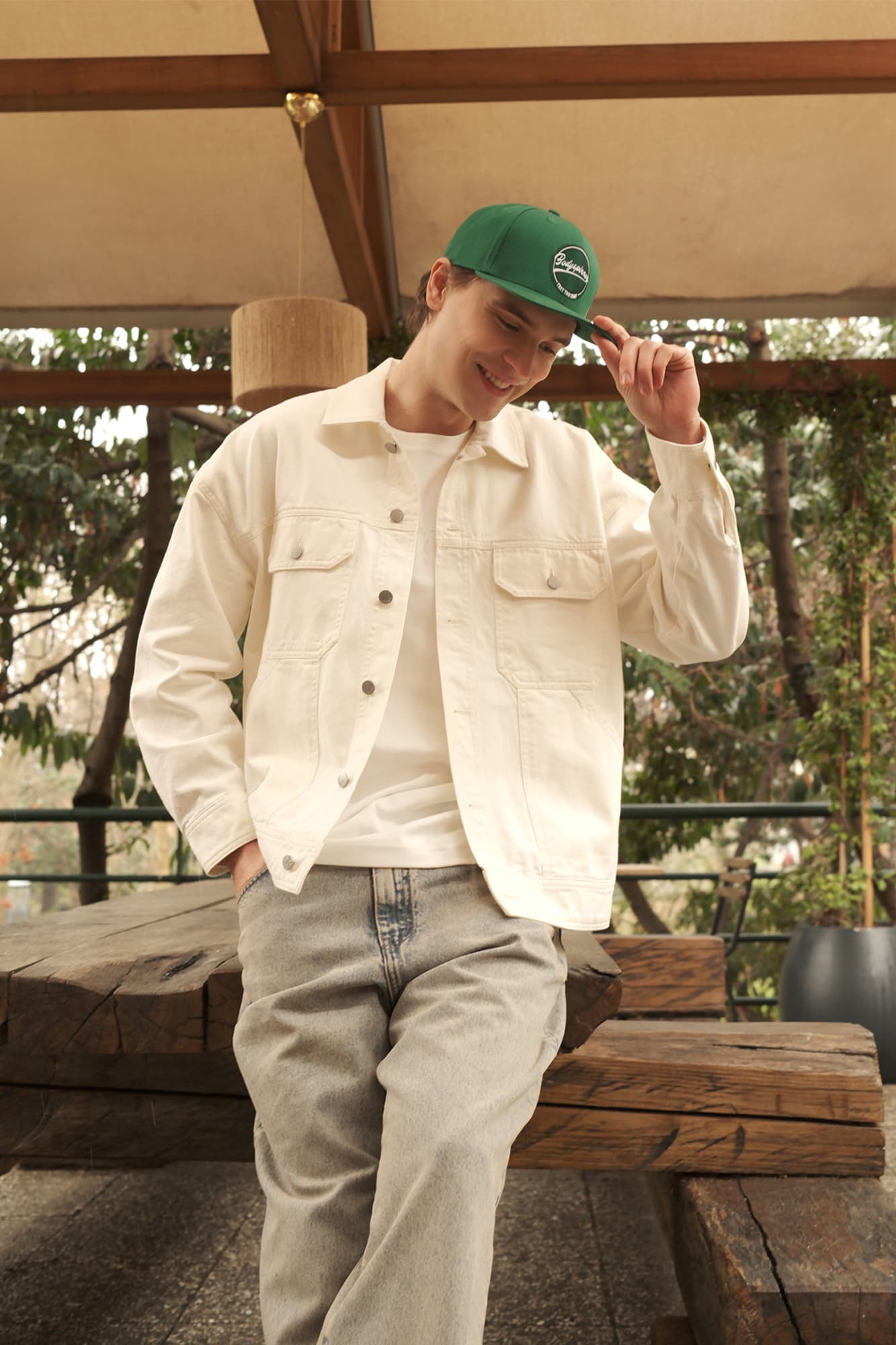 تیشرت آستین کوتاه گلدوزی