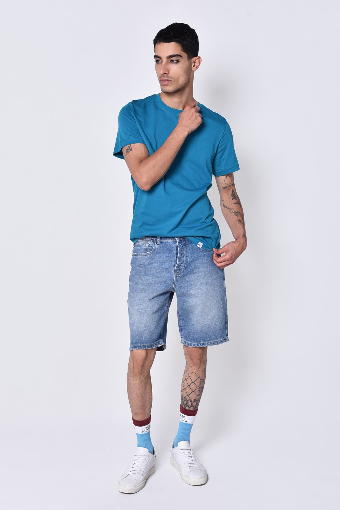 تیشرت آستین کوتاه یقه گرد بیسیک