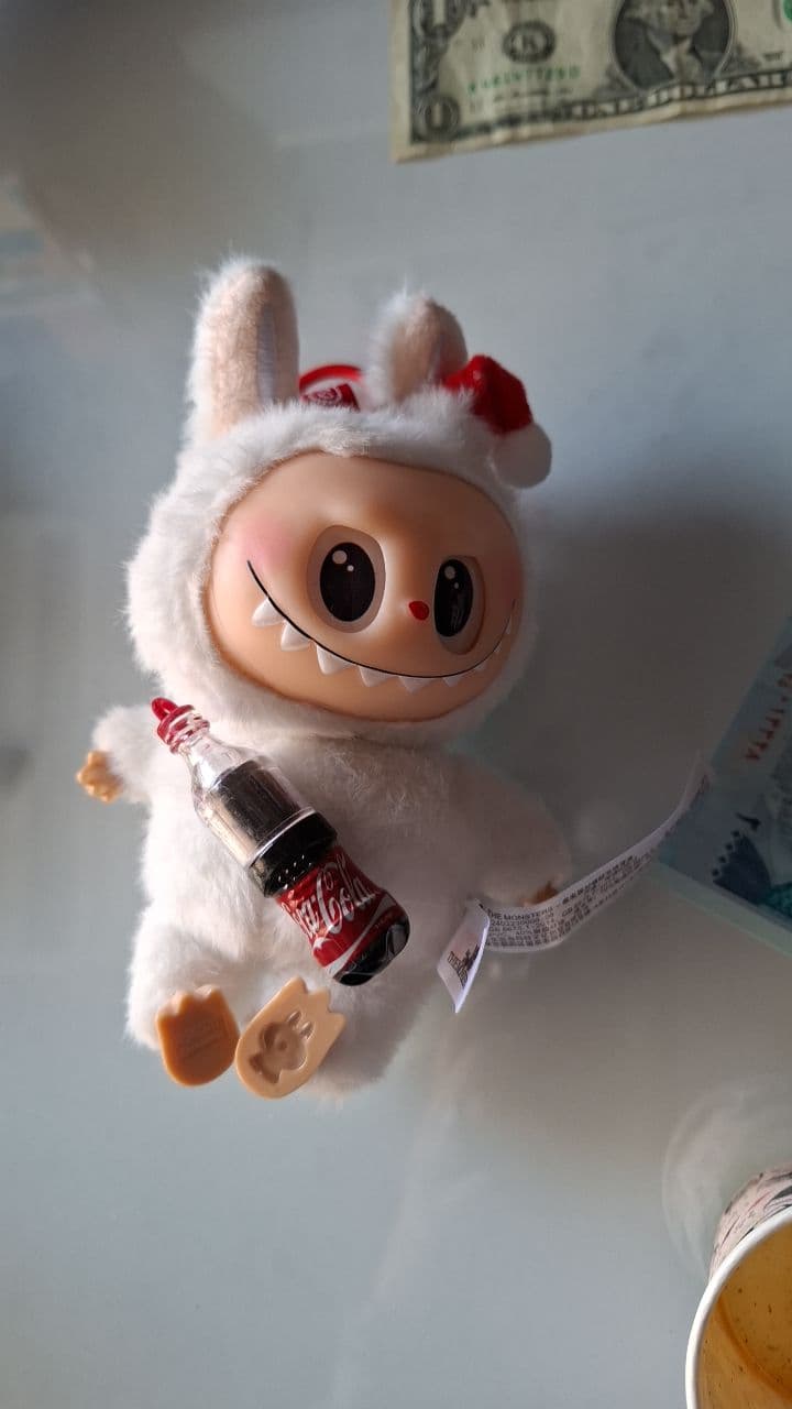 عروسک شانسی لبوبو پاپ مارت سری Coco Cola