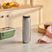 فلاسک دستی استیل کاراجا ریمو 600 میلی نقره ای