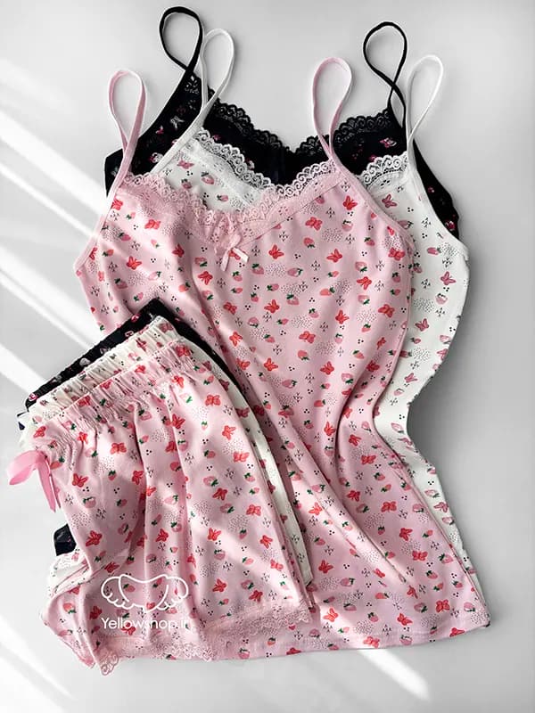 تاپ شورتک نخی زنانه طرح پروانه توت فرنگی برند Lux Moda کد 27174