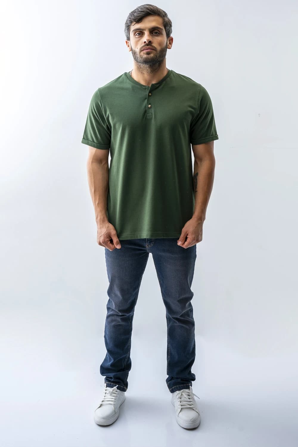 تیشرت یقه کشباف قاپک دار مردانه