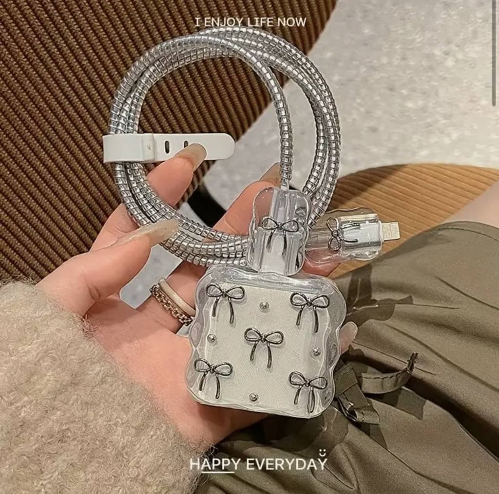 پک محافظ شارژر کریستالی پاپیون ریز ریز نقره ای