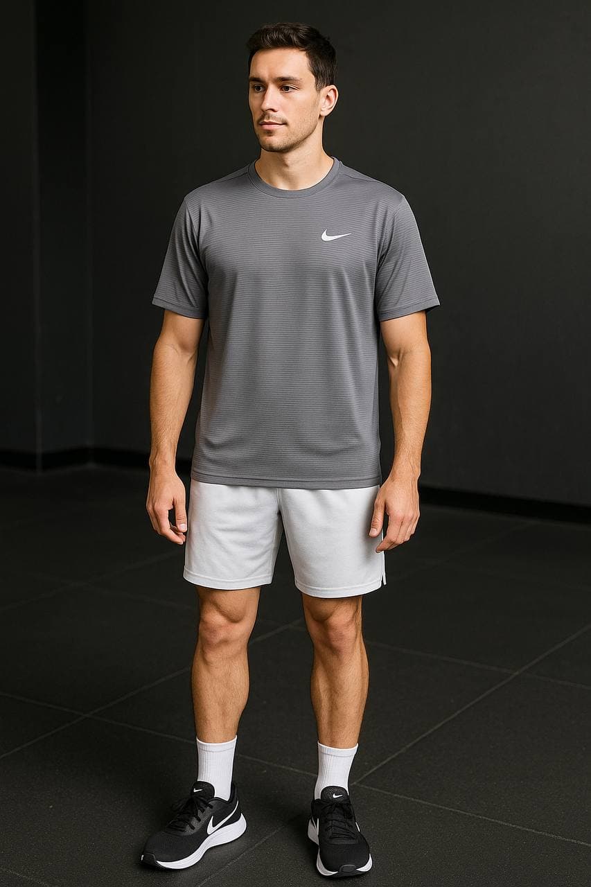 تیشرت نایکی امرسون قواره دار – طوسی