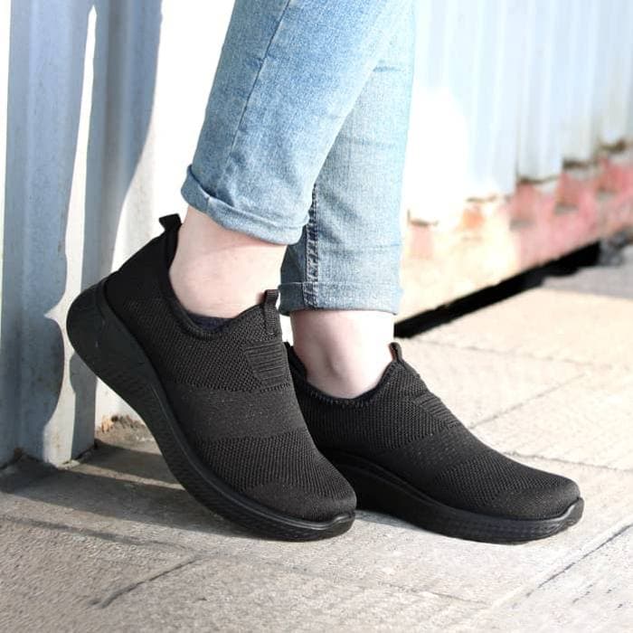 کتونی بافتی جورابی کیفیت عالی طرح جدید