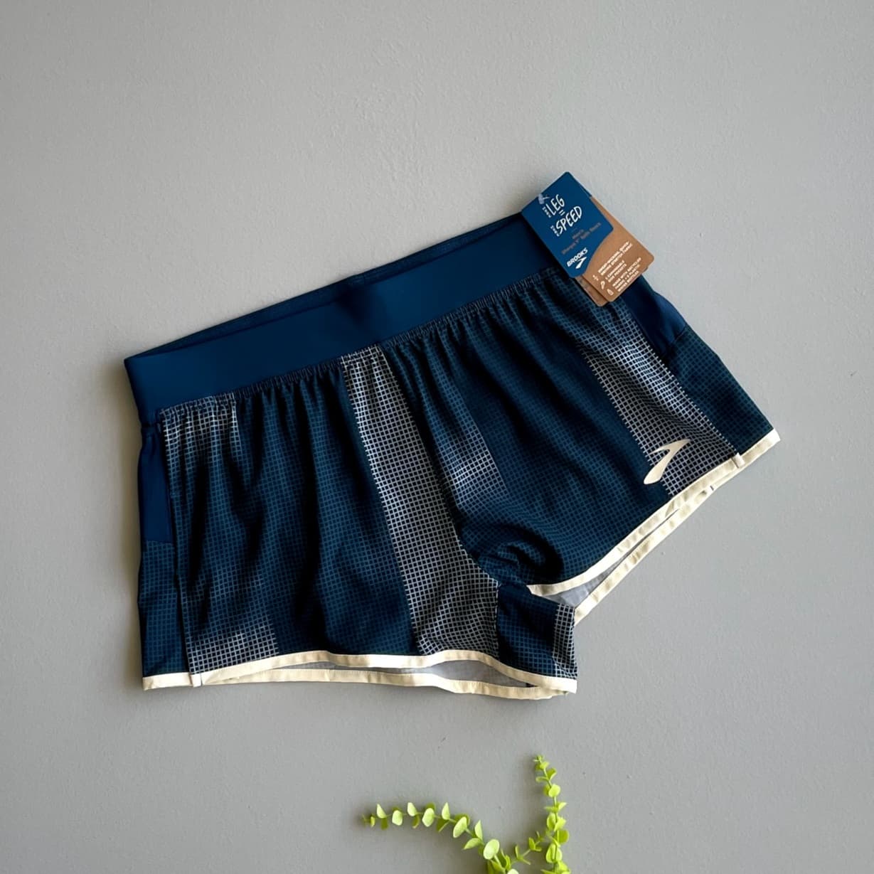 شورت ورزشی مردانه برند BROOKS