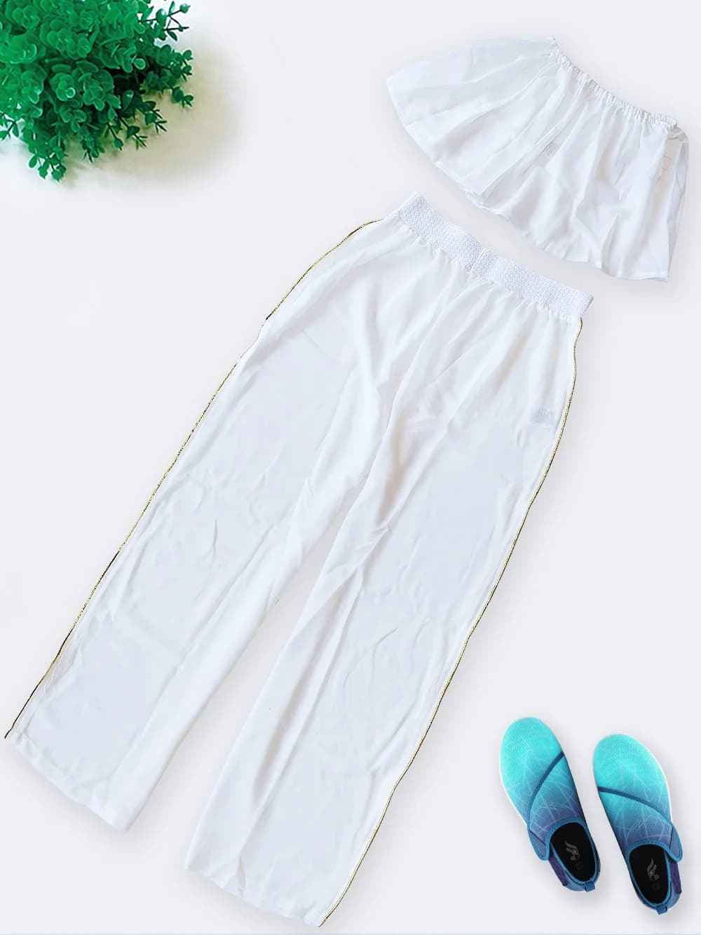 رومایو شلواری دو تکه با نیم تنه کشی و شلواری حریر برند H & M سفید رنگ