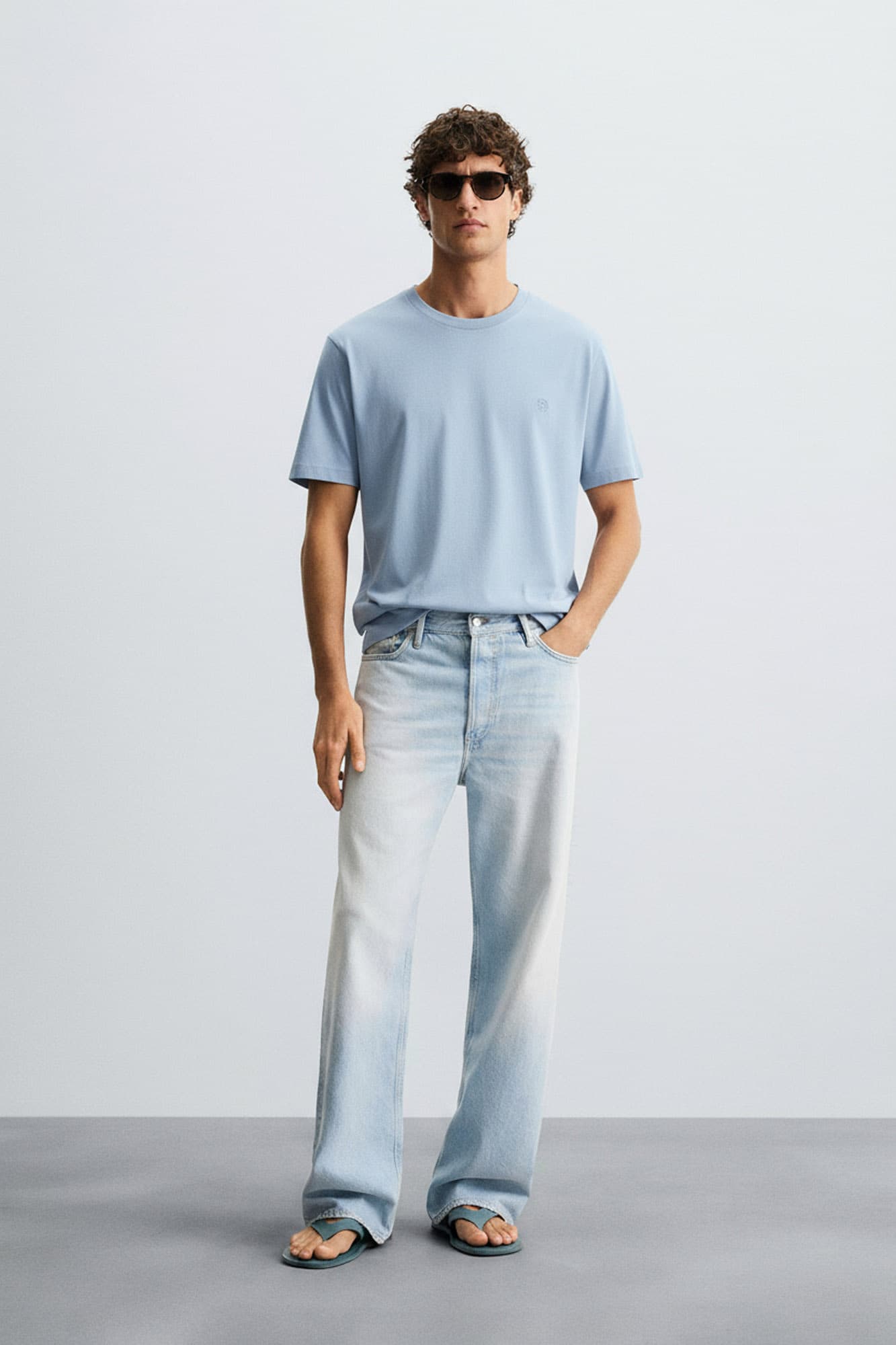 تیشرت آستین کوتاه یقه گرد بیسیک