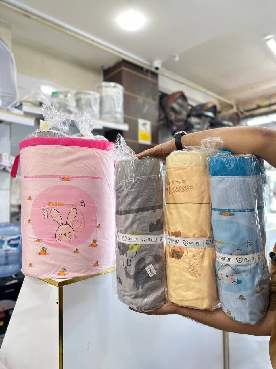 سبد لباس و وسایل گرد نوزادی و کودک کد 612010