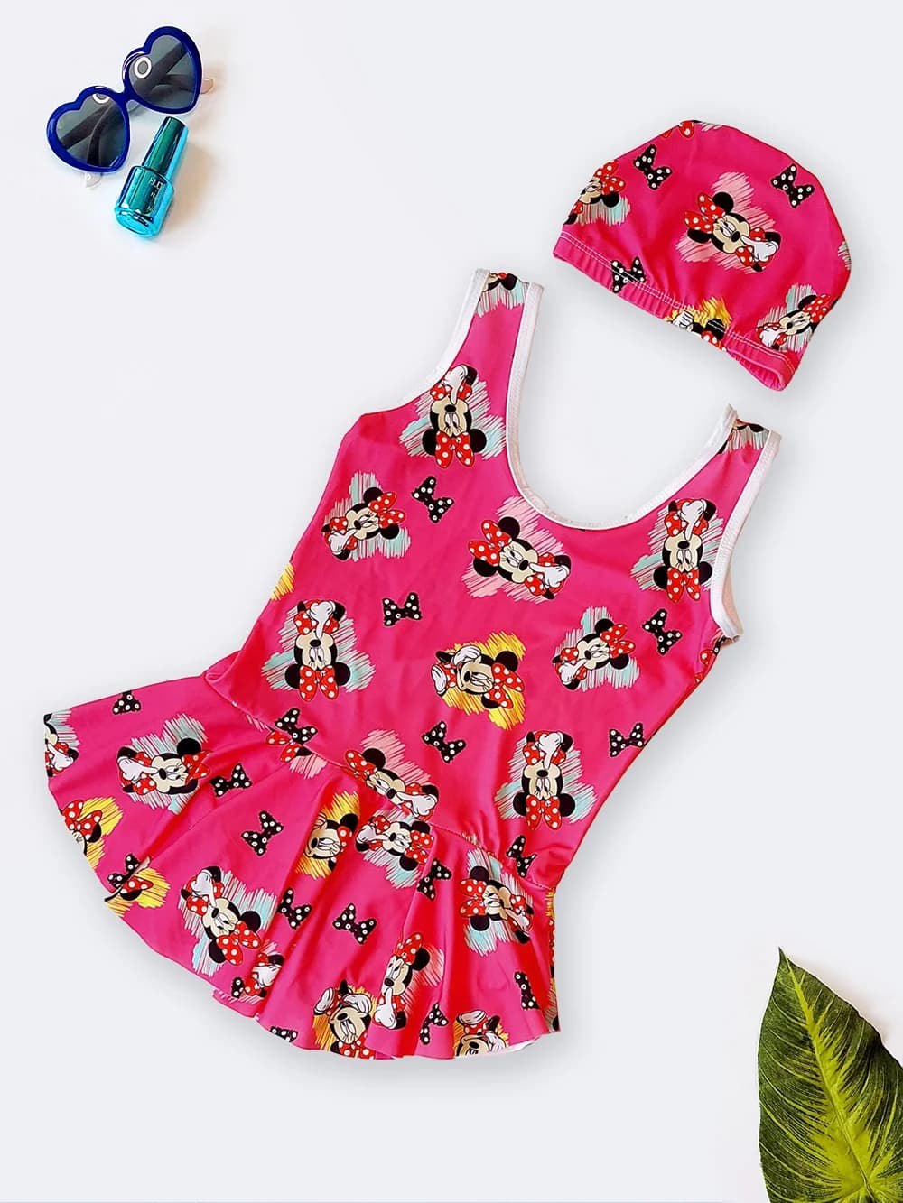 مایو دخترانه دامنی و کلاه دار نیمه پوشیده سرهمی برای استخر اسپیدو ( Speedo ) صورتی