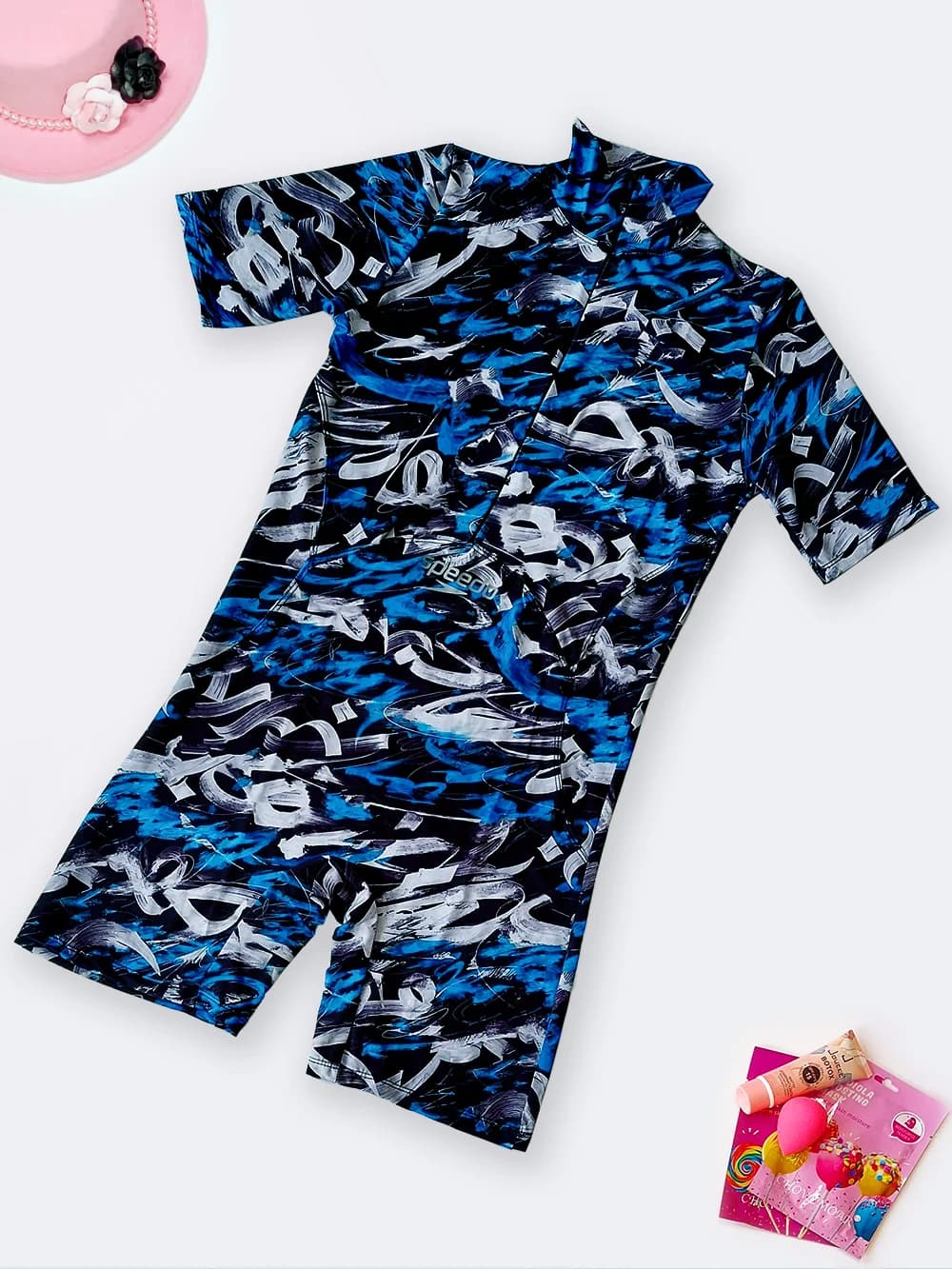 لباس مایو شنا زنانه نیمه اسلامی پوشیده پادار و آستین دار اسپیدو ( Speedo ) آبی و مشکی