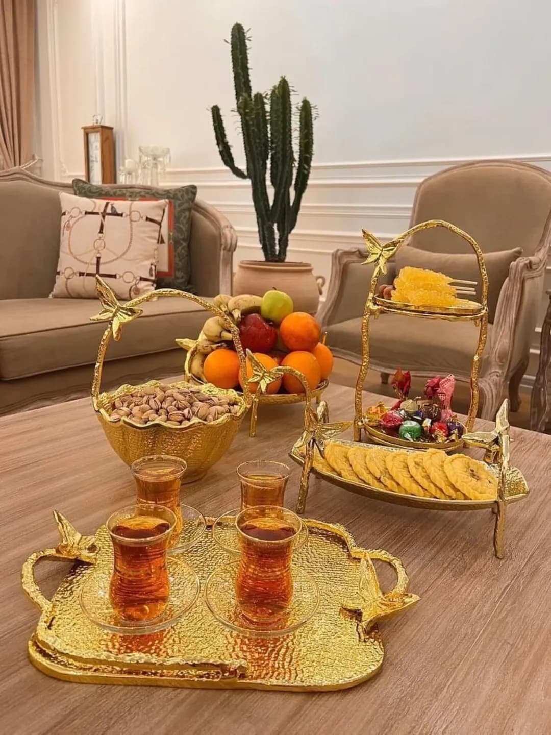 سرویس پذیرایی ایوان آلمینیومی