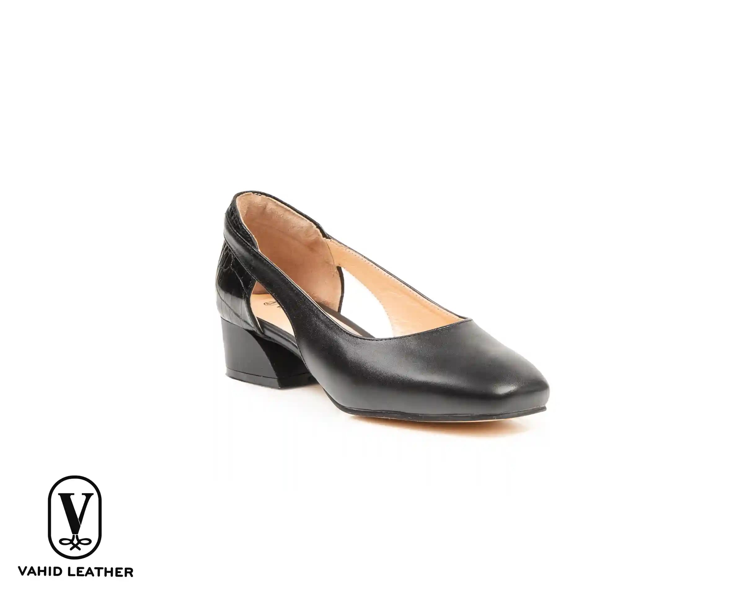 کالج زنانه چرم (کد 8746)