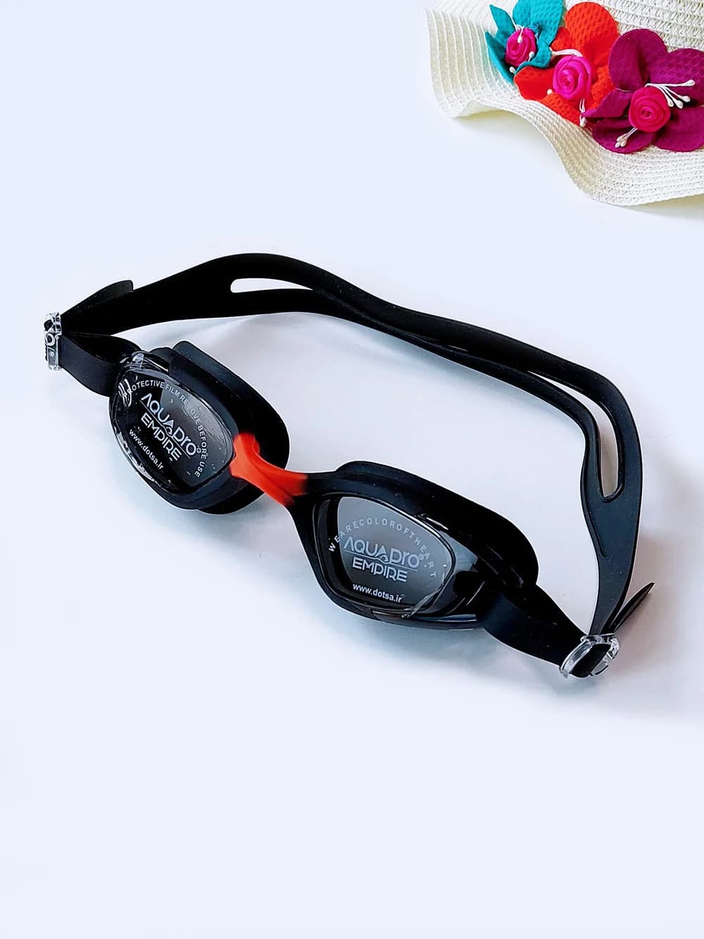عینک استخر مشکی زنانه و مردانه برند آکواپرو امریج ( Aquapro Empire ) شیک